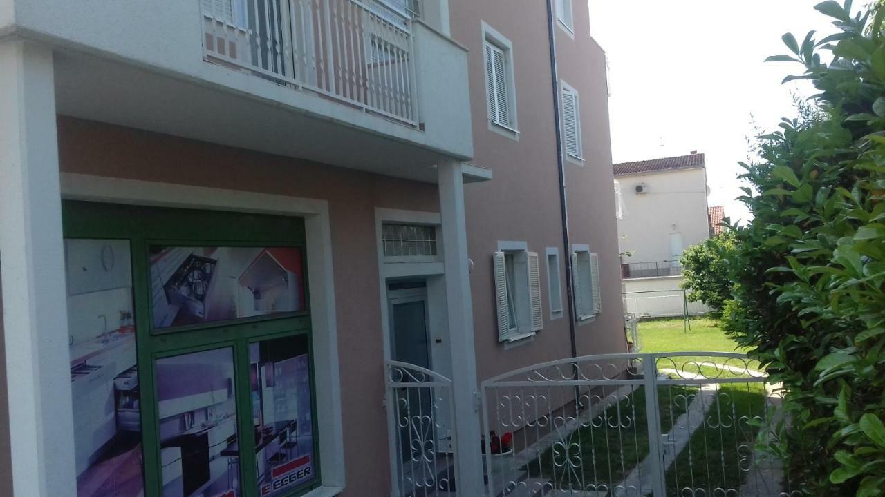 Apartman Jezidzic Kaštela エクステリア 写真